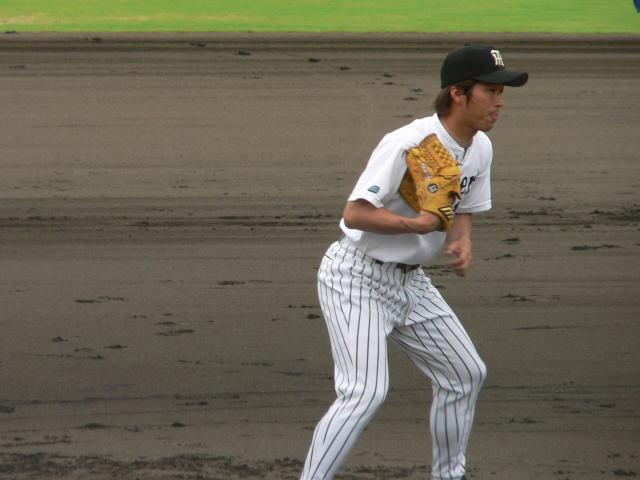 トレード発表！金村曉投手（日ハム）⇔中村泰広投手（阪神
